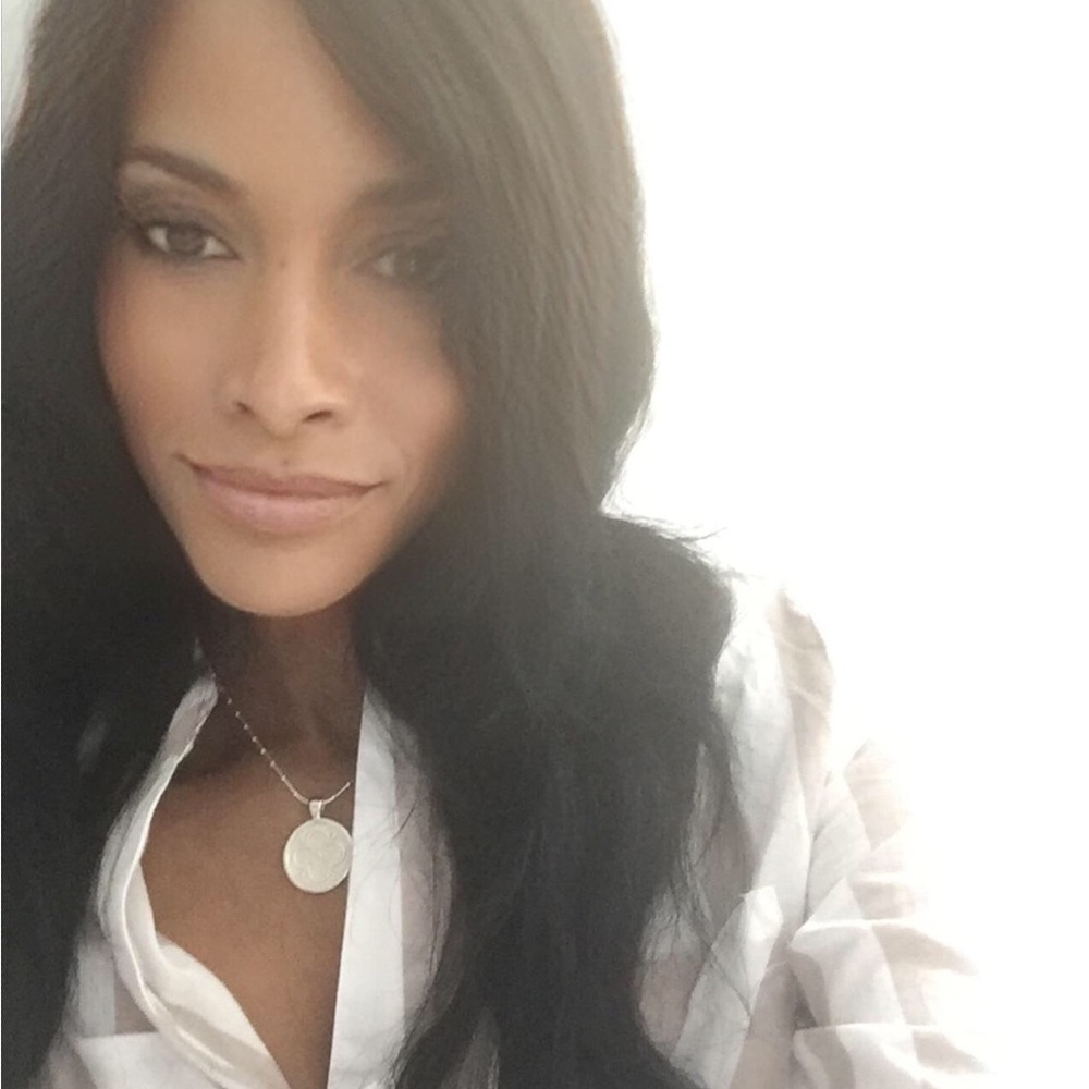 Meet your Posher, Alicia